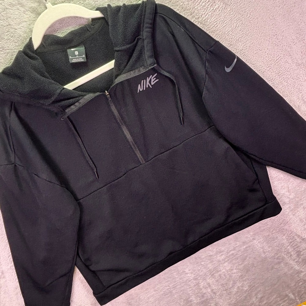 Nike Womens XL Black Therma Fleece 1/2 Zip Cropped Hoodie Sweatshirt 929611-010